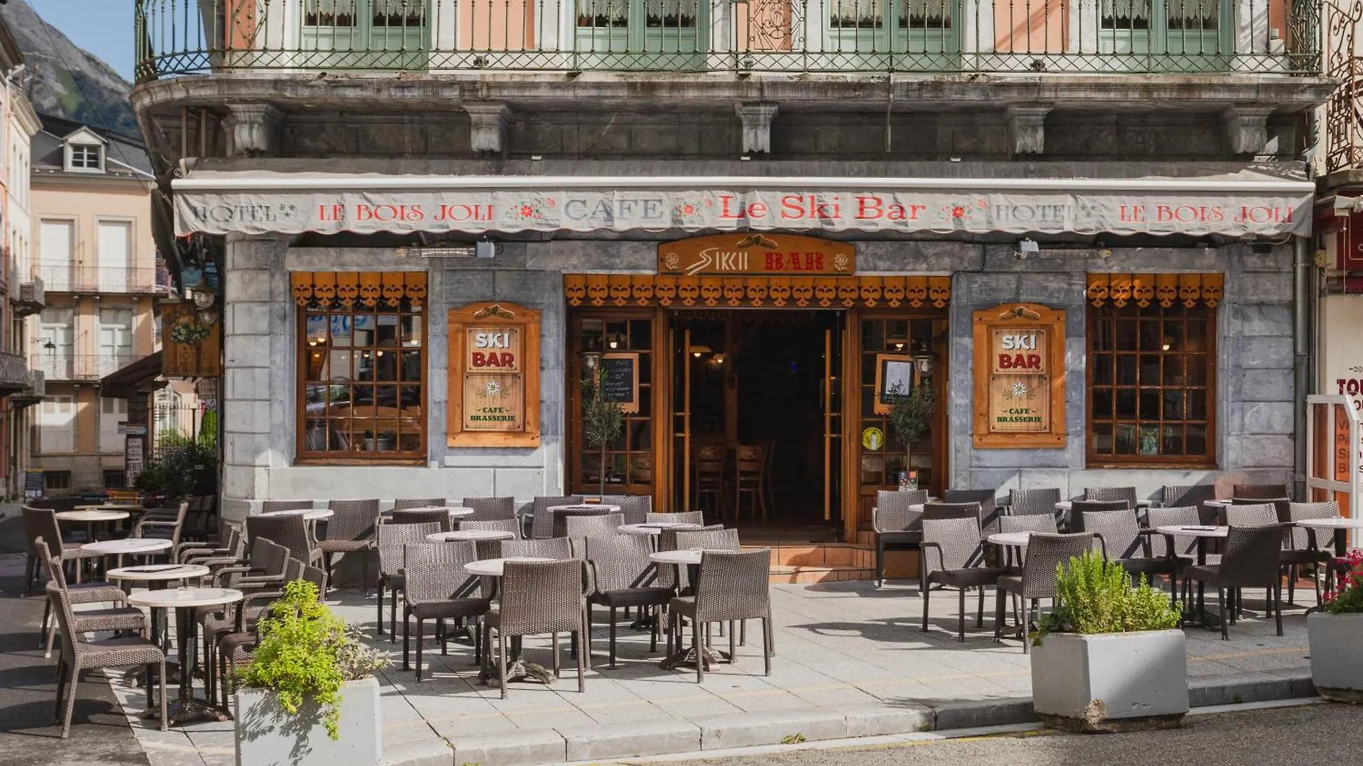 Hotel Le Bois Joli Котре