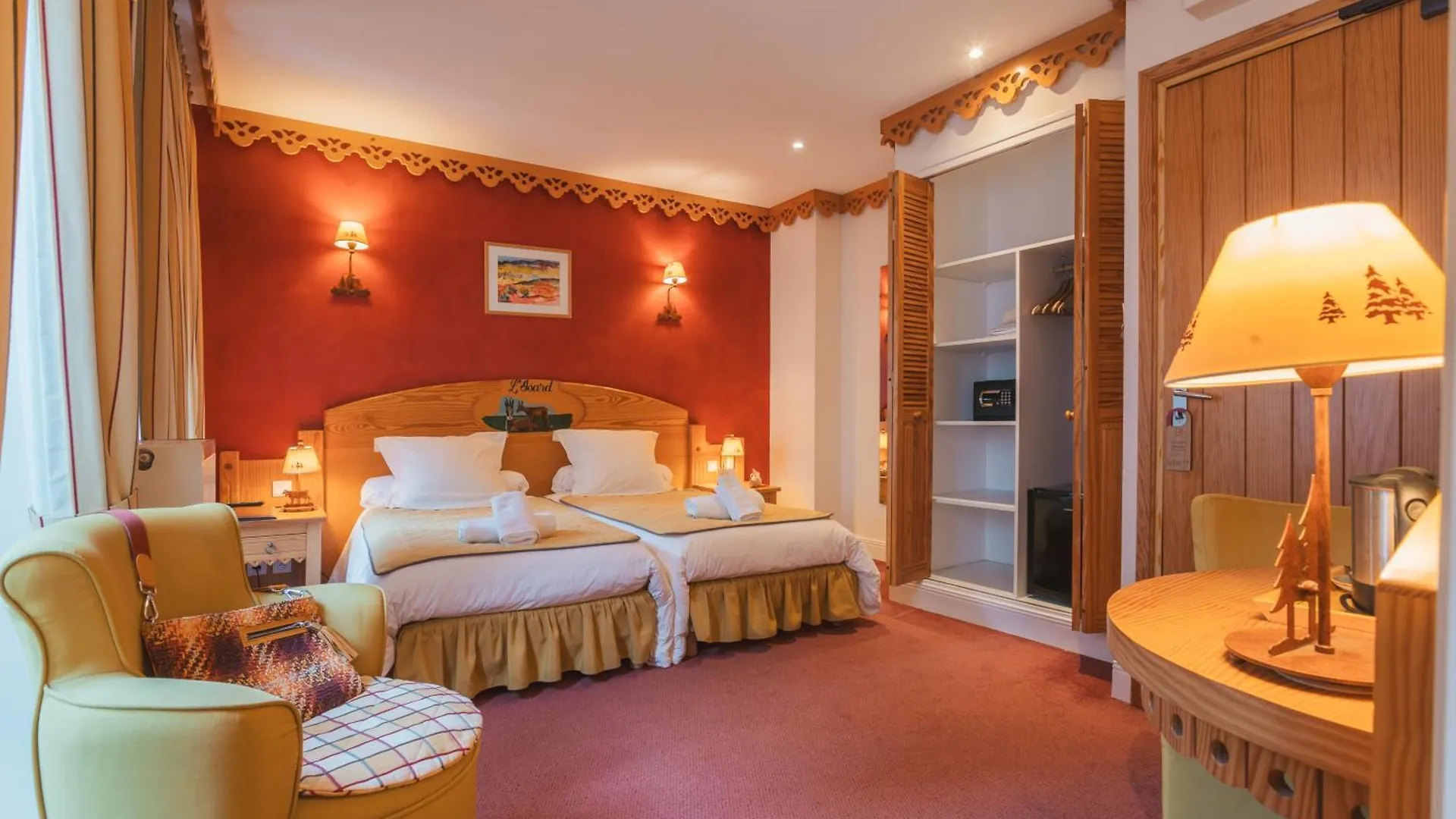 Hotel Le Bois Joli Котре 3*,  Франция